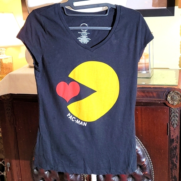 Pac-man Gamers, vintage cute V-neck tshirt. - Picture 2 of 7